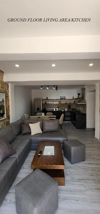 Vila 369 Dhermi Villa