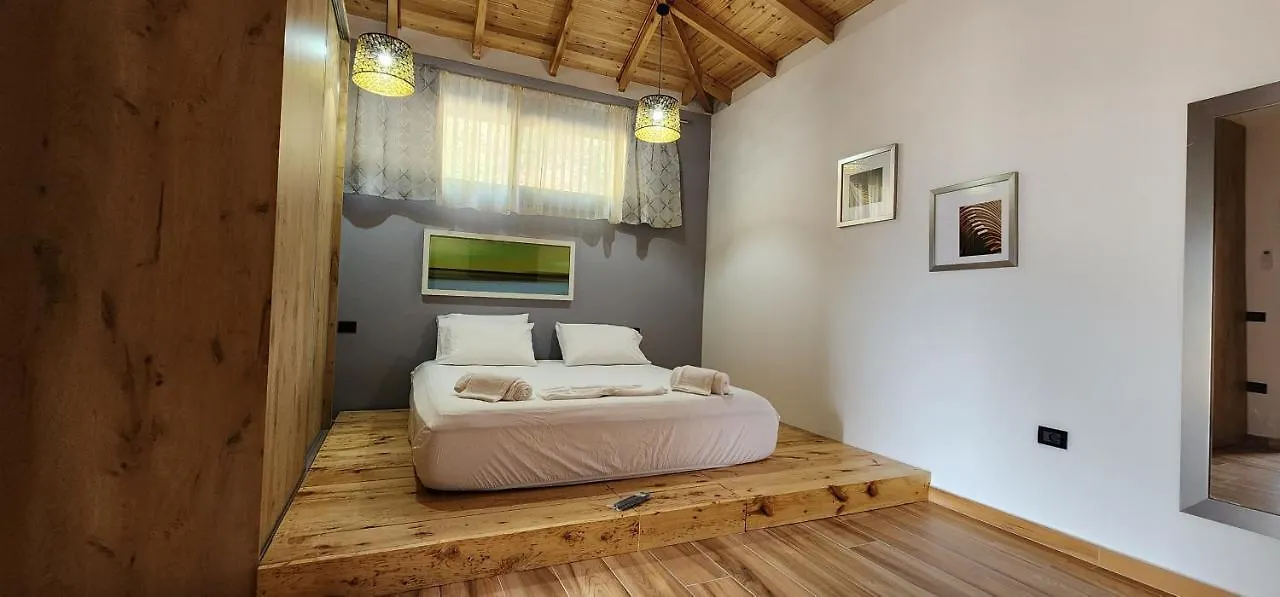 Vila 369 Dhermi Villa