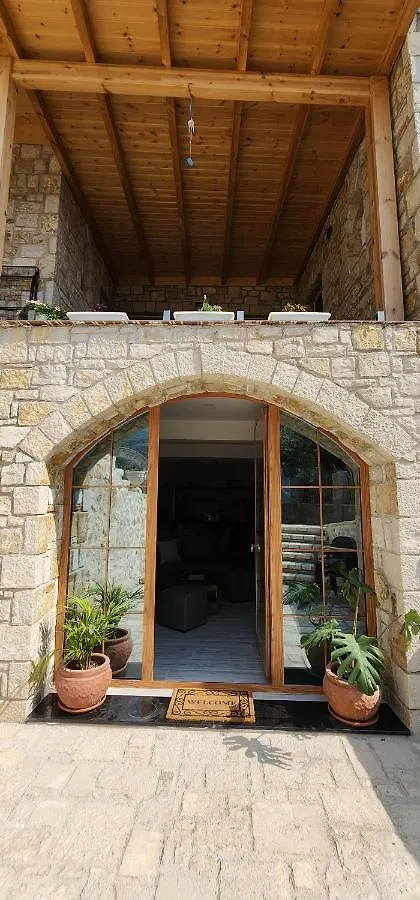 Vila 369 Dhermi